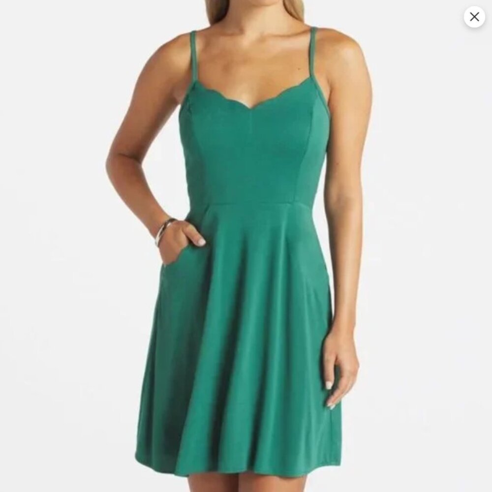 NWT 41 Hawthorn Beatriz Scallop Detail Mini Dress in Green, SP